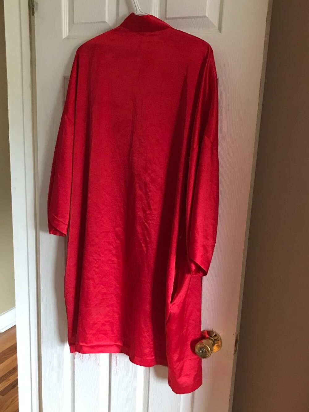Red Satin Robe XL - Picture 4 of 5